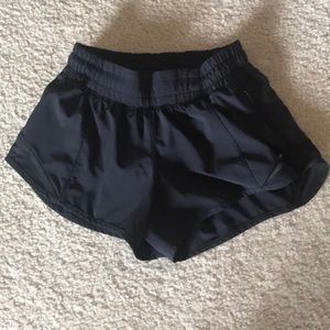 Lululemon hotty hot shorts size 2